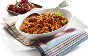 spicy tomato pasta salad